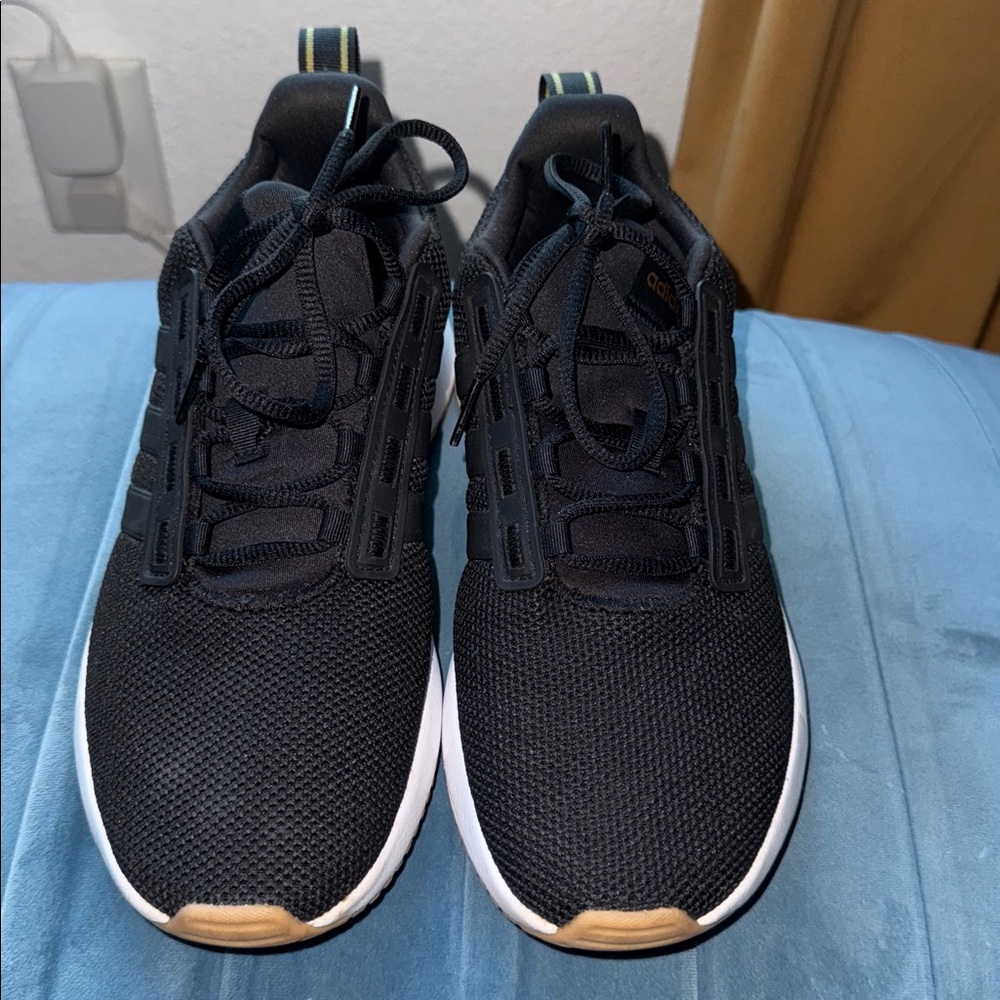 Adidas Cloudform Running shoe - Picture 4 of 11